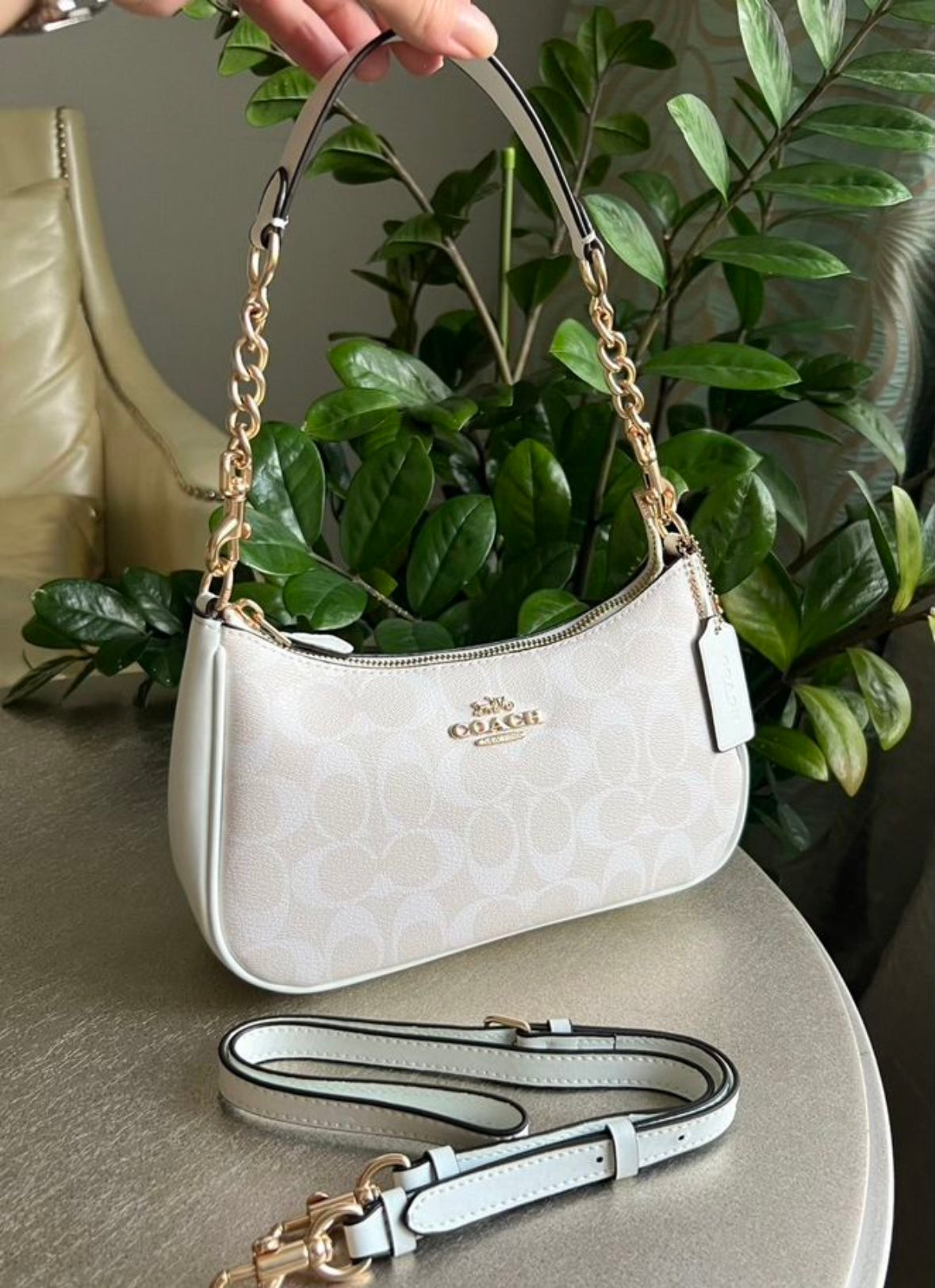 Teri — Soft White Shoulder Bag with Gold Chain Accents