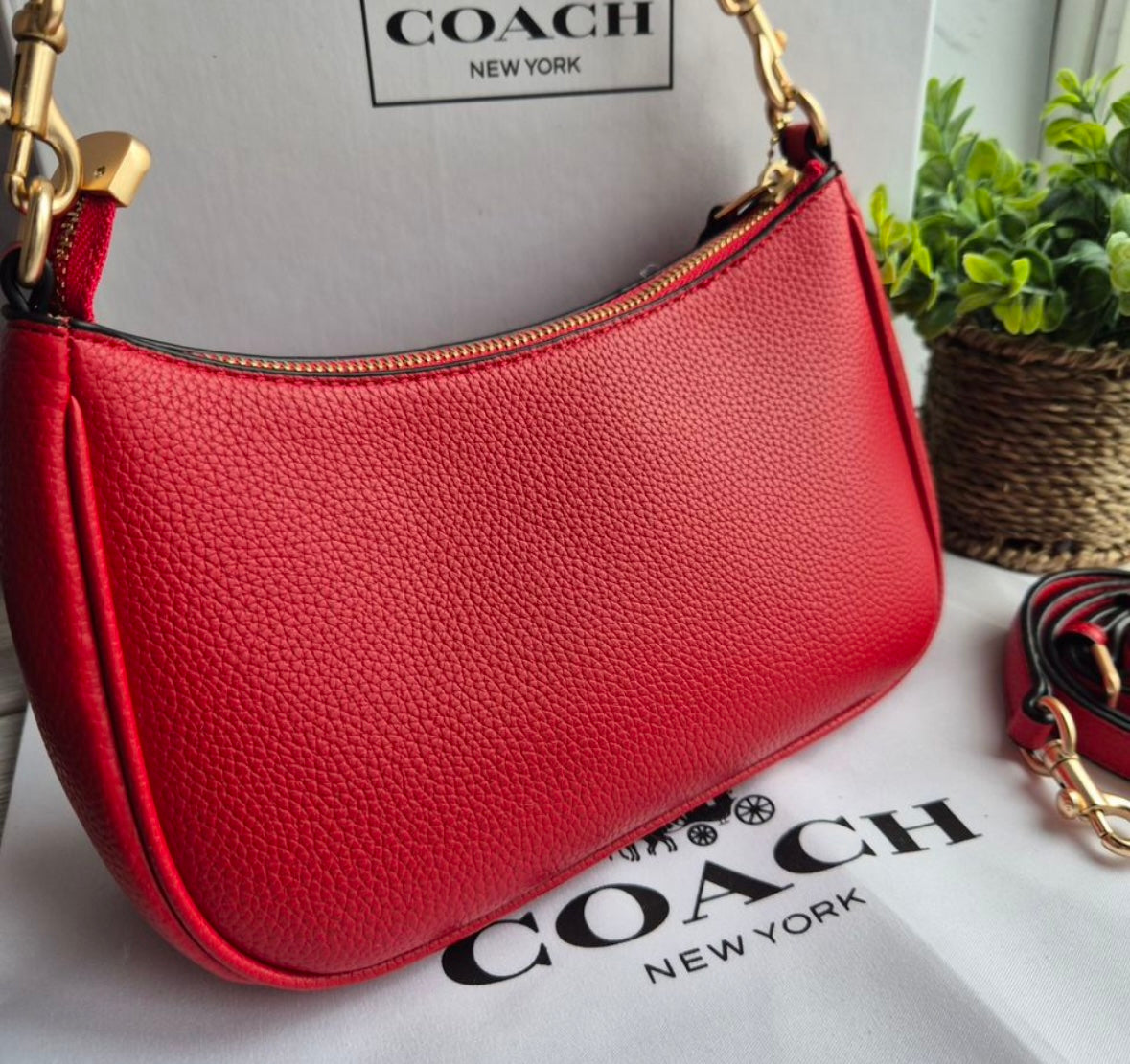 Teri Shoulder Bag — Bold Red Pebbled Leather