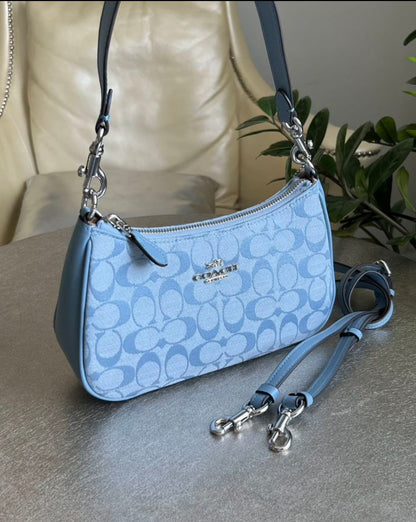 Teri — Soft Blue Signature Shoulder Bag with Elegant Chain Details
