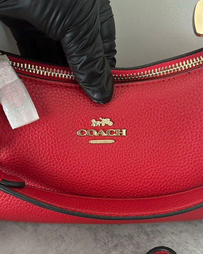 Teri – Classic Red Shoulder Bag with Gold Chain Accents