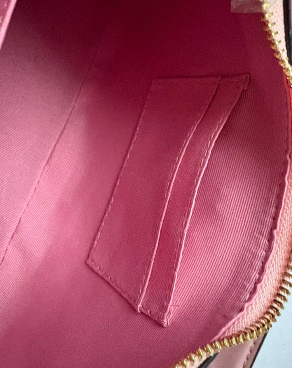 Teri — Soft Pink Signature Shoulder Bag with Gold Chain Accents