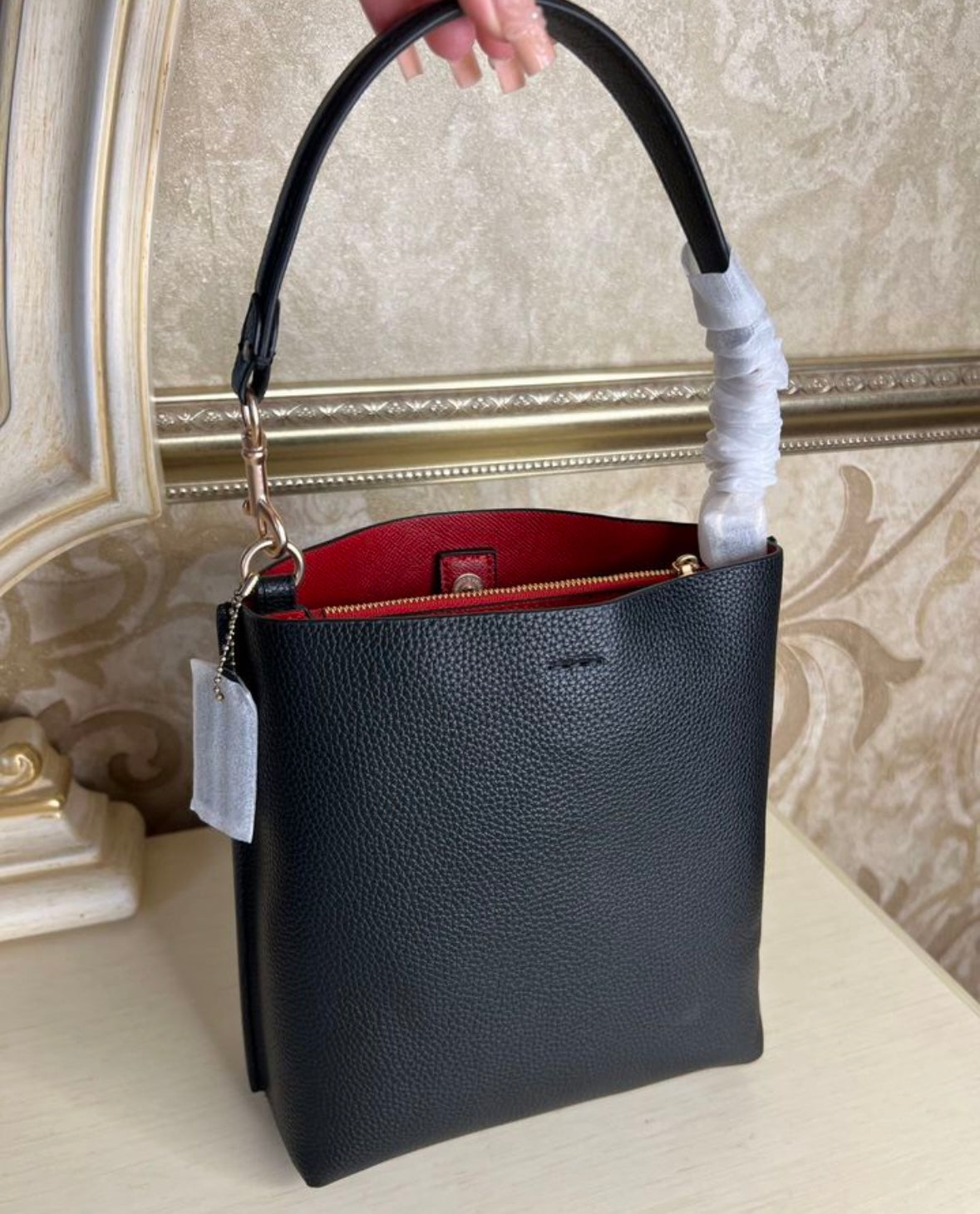 Heritage Structured Tote in Midnight Pebble with Sculpted Handle Crimson Lining