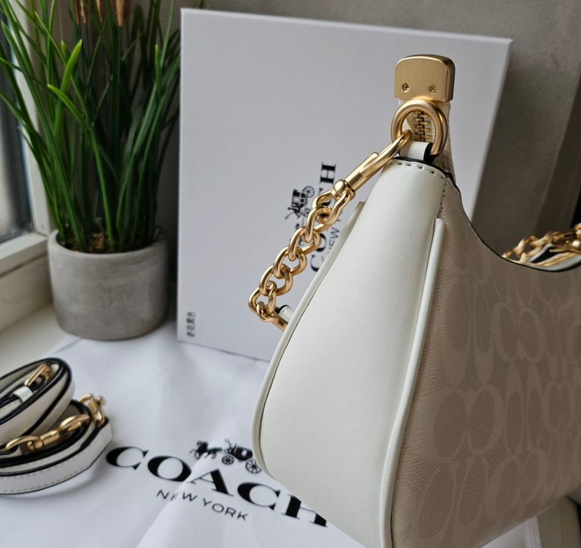 Teri Shoulder Bag — Signature Leather with Ivory Accents and Gold Hardware