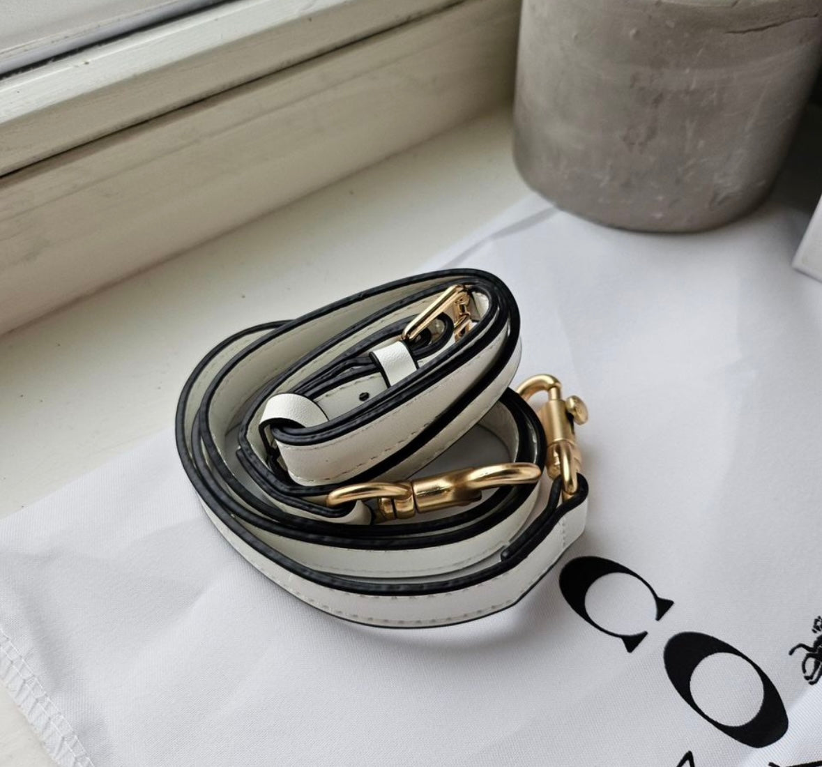 Teri Shoulder Bag — Signature Leather with Ivory Accents and Gold Hardware
