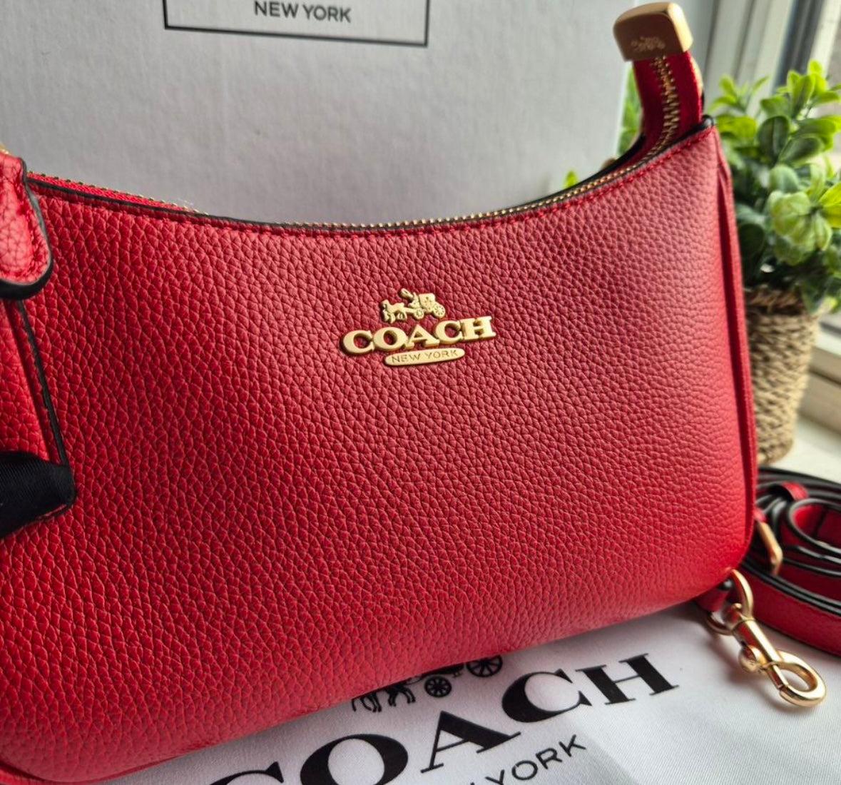 Teri Shoulder Bag — Bold Red Pebbled Leather