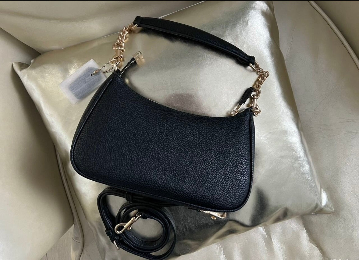 Teri Black Classic Shoulder Bag — Elegant Minimal Design with Gold Chain Details