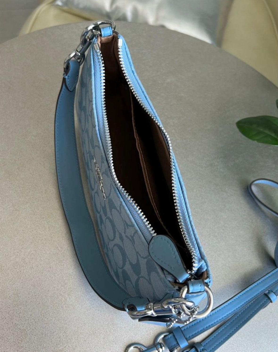 Teri — Soft Blue Signature Shoulder Bag with Elegant Chain Details